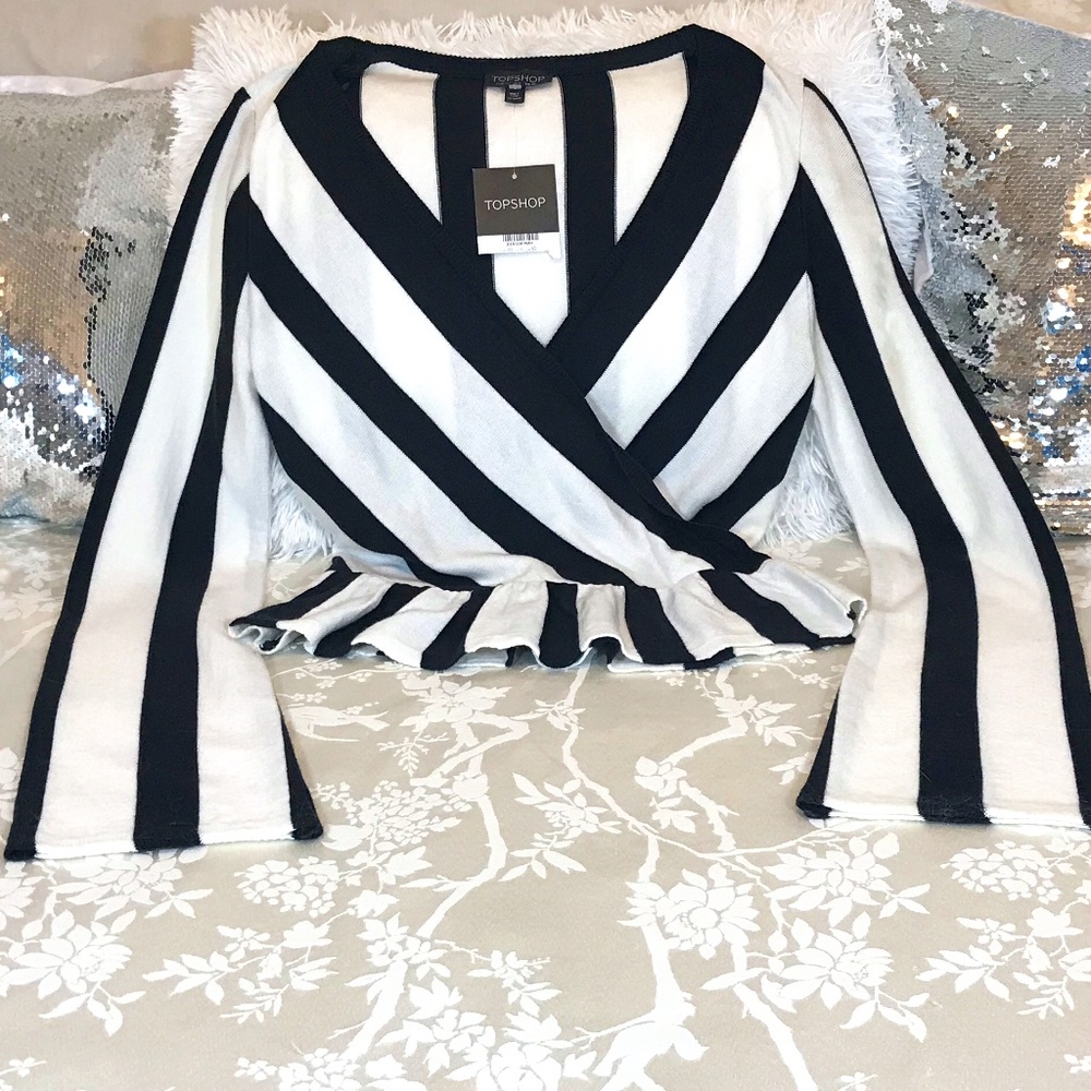 NWT Topshop Women’s Black & White Mock Wrap Around Ruffled Waist Sweater